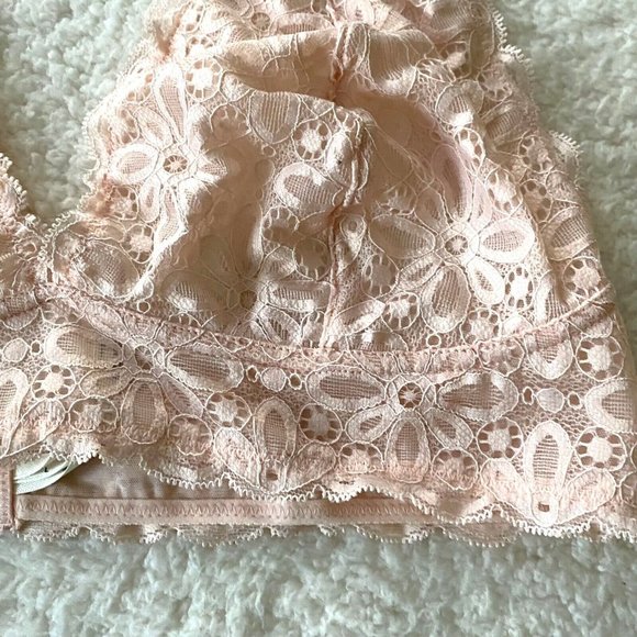 Anthropologie Lacy Halter Plunge Bralette Floral Sz L Peach Wireless NWOT - Picture 8 of 11